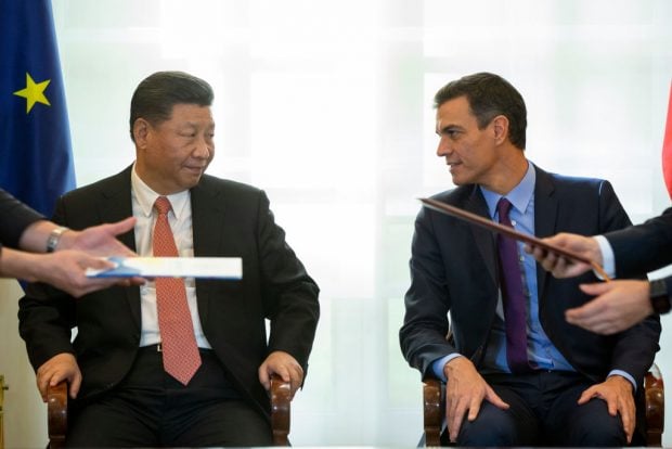 Pedro S&aacute;nchez junto al presidente de China, Xi Jinping. (Getty)
