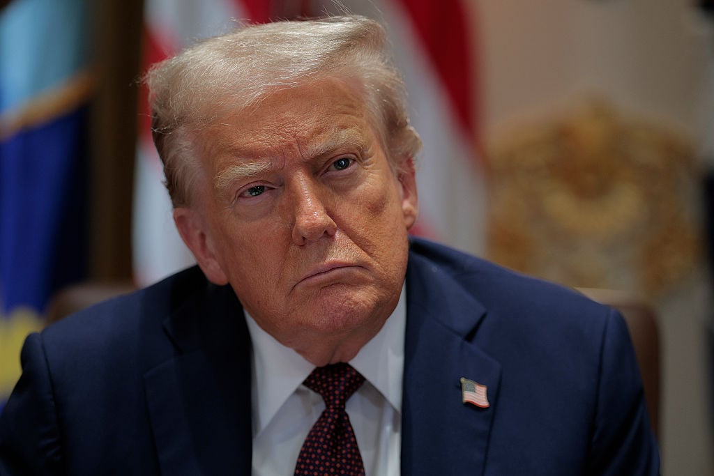 Trump amenaza con imponer más aranceles a la UE tras la multa de Bruselas a Google