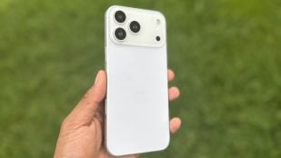 iPhone 17