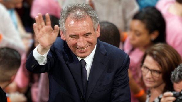 moción Gobierno Francia François Bayrou, Macron