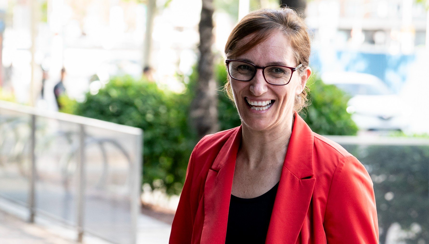 Fracaso de Mónica García en su lucha contra el tabaco: excluye el empaquetado neutro que prometió