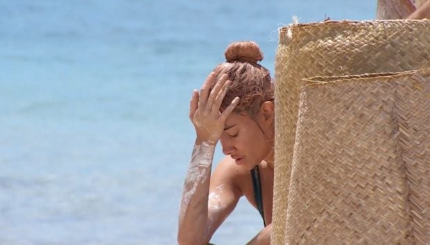 Adara Molinero se marea en 'Supervivientes All Stars'. (Mediaset)