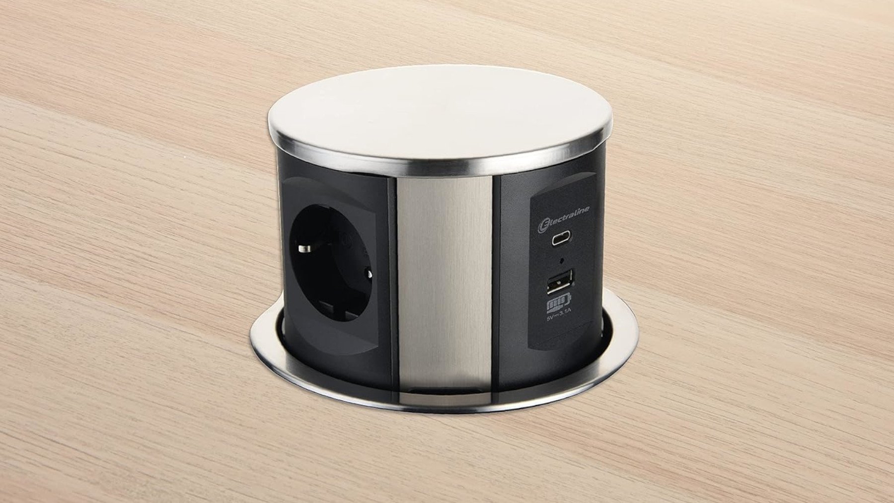 Este enchufe multiusos emergente es ideal para aprovechar espacio en casa, y ahora cuesta 43 € (antes 75 €)