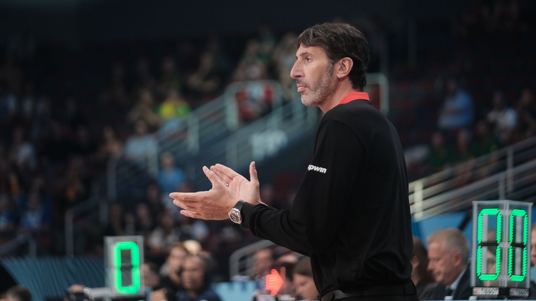Mumbrú renuncia a dirigir los partidos de Alemania en el Eurobasket por la pancreatitis que sufrió