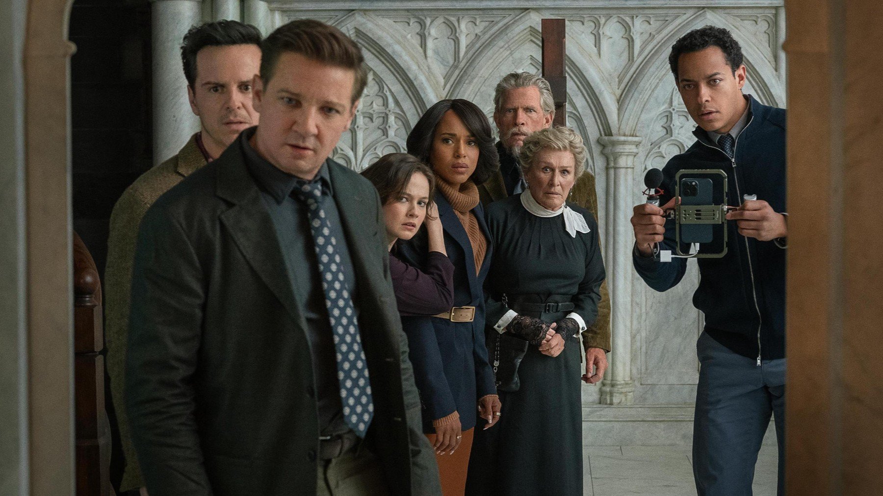 ‘Puñales por la espalda: De entre los muertos’ (Netflix).