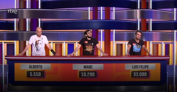 Alberto Galindo, Marc Mendoza y Luis Felipe Blasco, concursantes de Saber y ganar (RTVE).