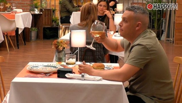 Alberto, comensal de First Dates, se queda sin cita (Mediaset).