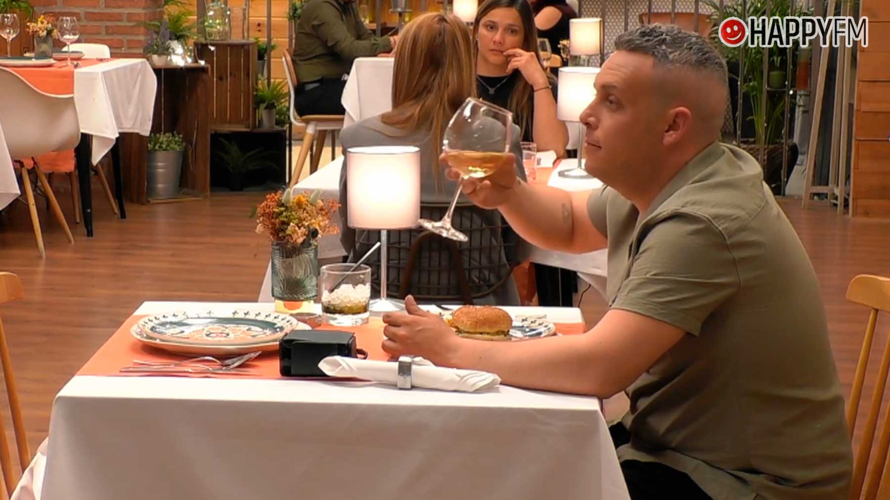 Alberto, comensal de First Dates, se queda sin cita (Mediaset).