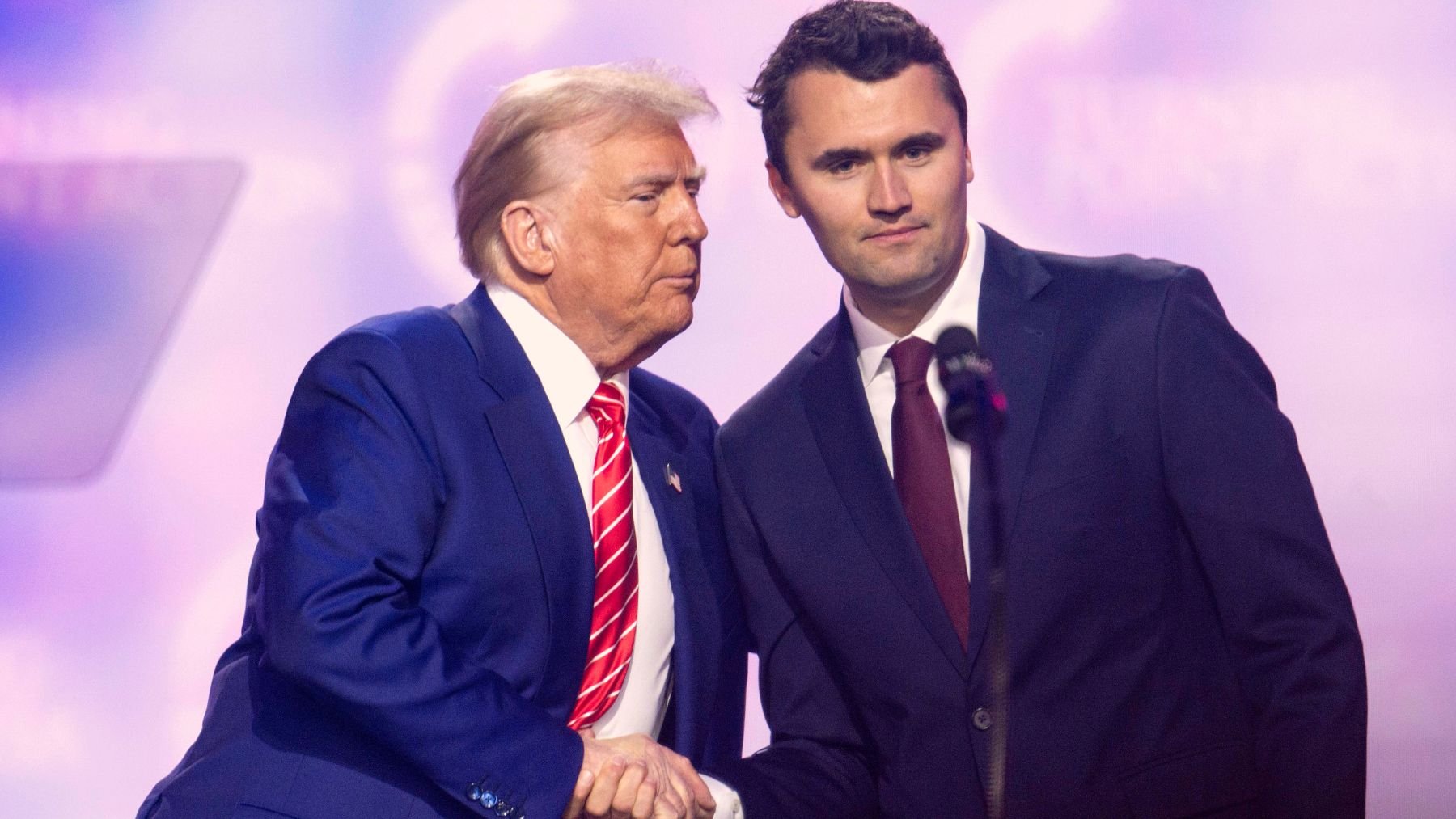 Así era Charlie Kirk, defensor incansable de los valores conservadores de MAGA y «amigo leal» de Trump