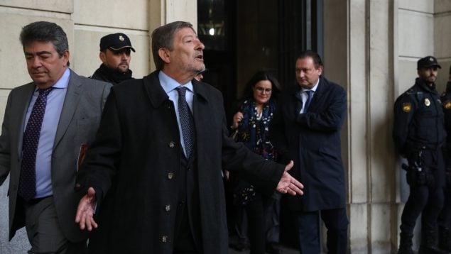 Condenan a la familia del socialista Guerrero a devolver 68.000 € por dos intrusos en el ERE de Surcolor