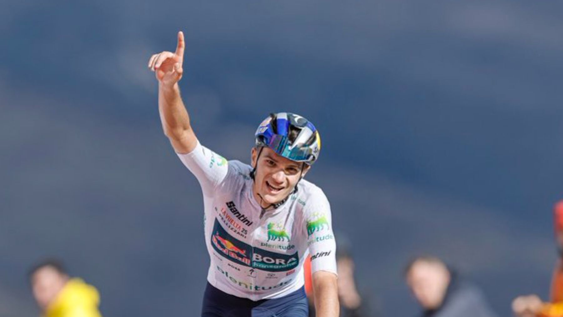 Pellizzari sorprende en la Vuelta a la normalidad en el Morredero