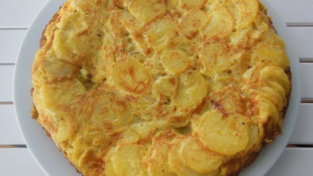 Mejor pincho de tortilla de patatas de Madrid, dónde comer el mejor pincho de tortilla de patata en Madrid, mejores bares de madrid, mejores pinchos de Madrid, bodega la ardosa, mejor tortilla de Malasaña.