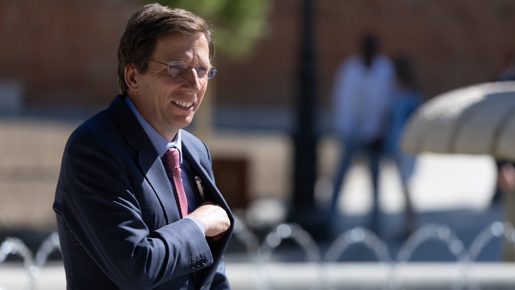 Almeida dice que se presentará a las elecciones porque mantiene «la ilusión intacta»