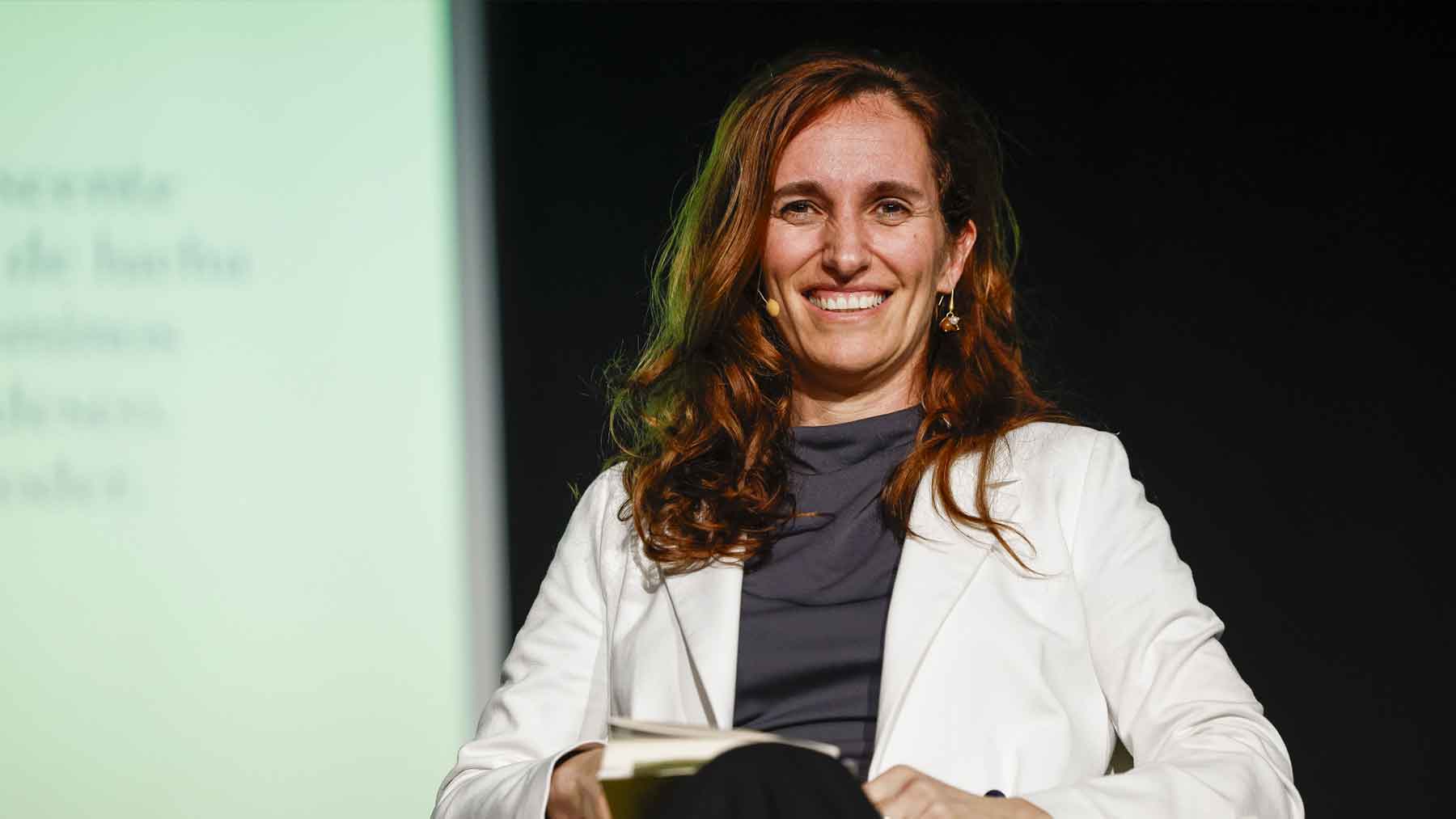 Mónica García hace el ridículo al recordar a ‘OT’ la ley antitabaco que ya cumple desde 2023