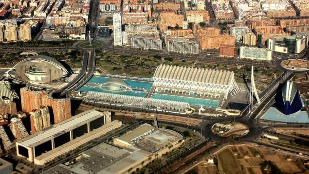 Expresión valenciana que nadie en España entiende, expresiones valencianas que no reconoce la RAE, la RAE no reconoce esta palabra de Valencia, qué significa caguera en valenciano, palabra que usamos los valencianos sin que esté aceptada.