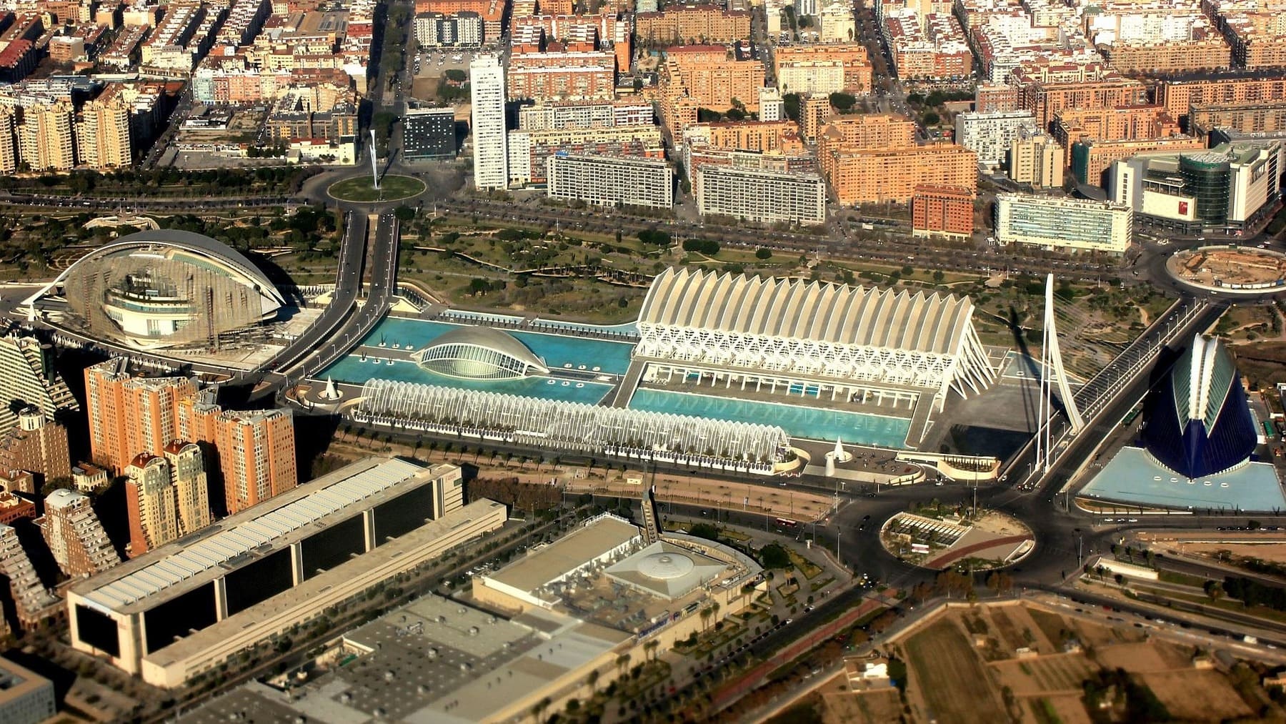Los valencianos usamos esta palabra de 7 letras a diario, pero la RAE no la reconoce y muchos la ven asquerosa
