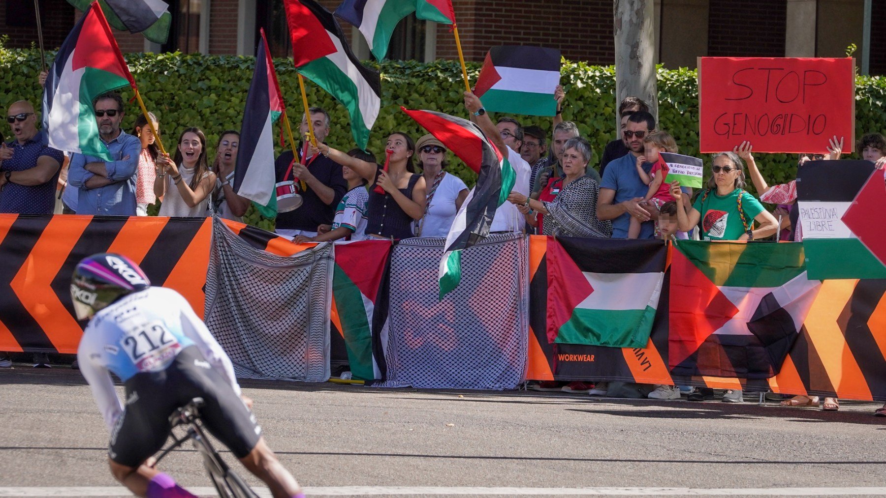La Audiencia Nacional rechaza investigar por delito de odio los ataques en la Vuelta al equipo Israel