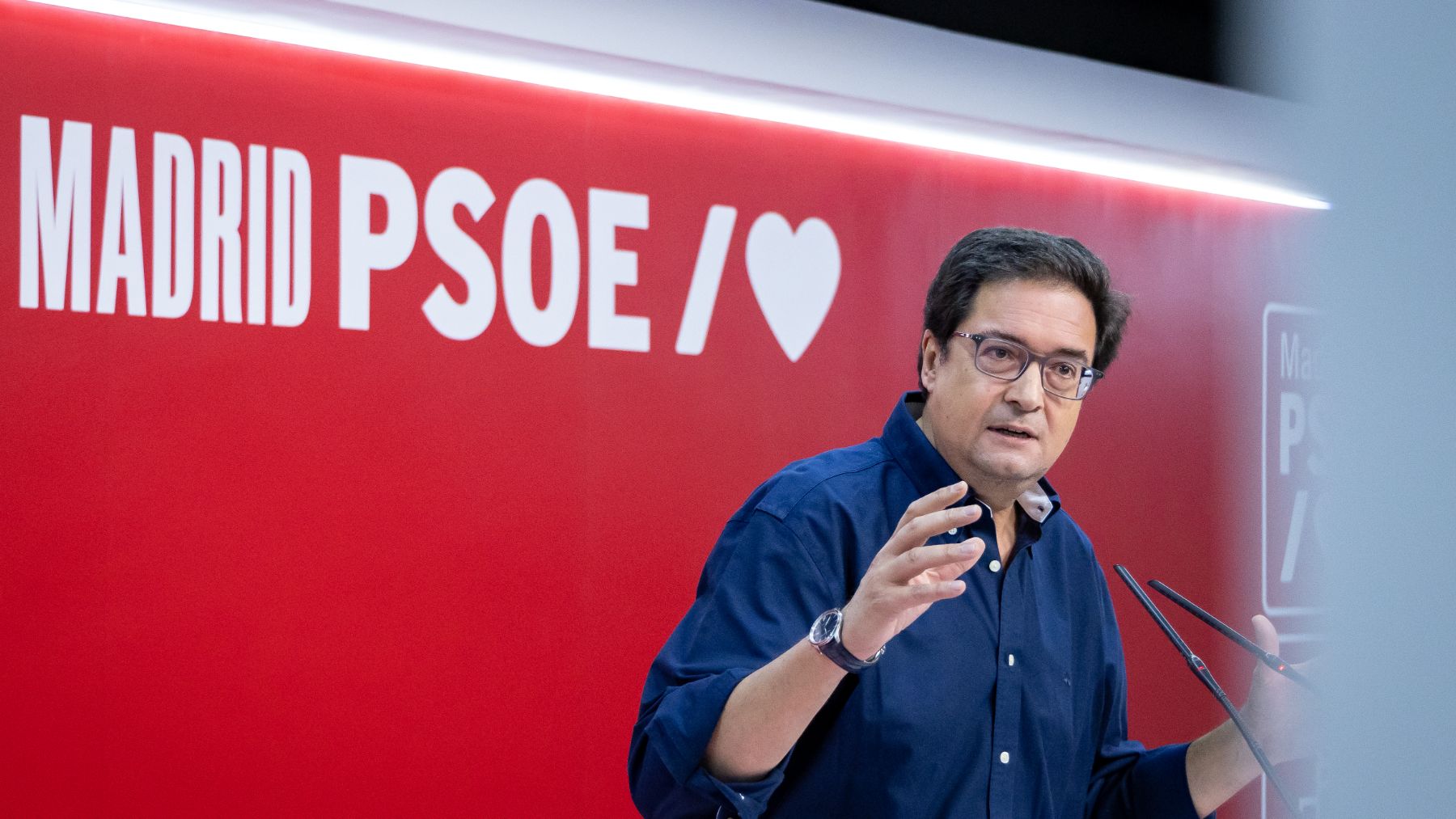 Óscar López endosa a la «derecha malhumorada» el asesinato de Kirk a manos de un radical de izquierdas