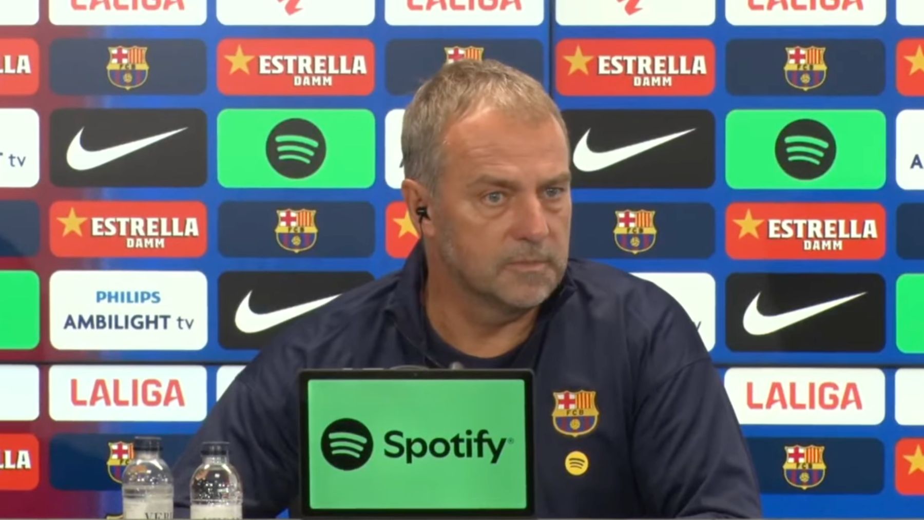 Flick: «Lamine Yamal es baja, jugó con dolor con la selección española y eso no es cuidar a los jugadores»