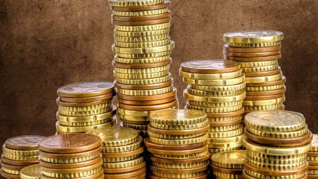 Monedas con bordes dentados