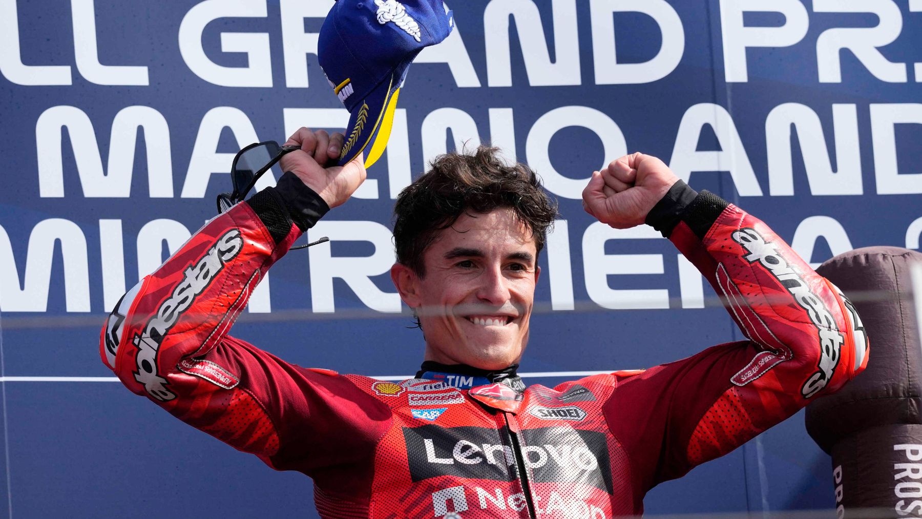 Marc Márquez explica su celebración: «Tenía muchas ganas de ganar y lo hice a lo Messi»