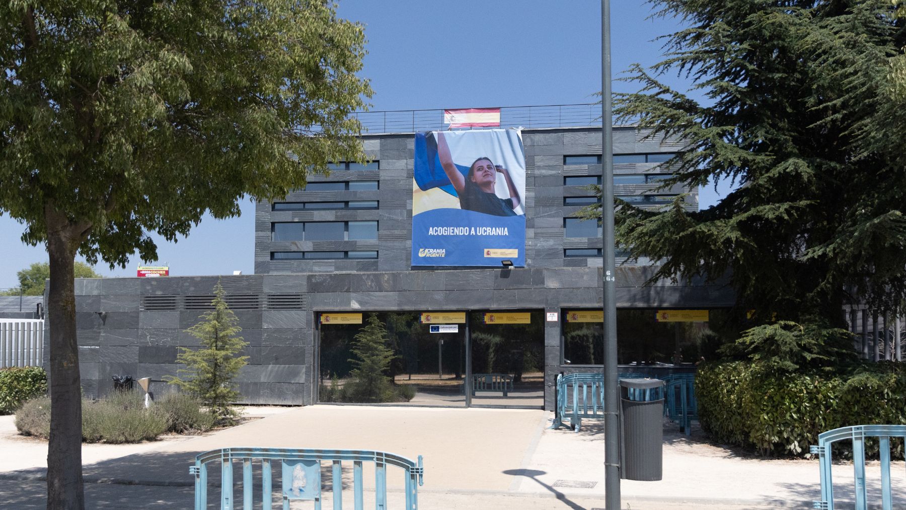 Pozuelo da 4 meses al Gobierno para realojar a los inmigrantes del centro que operaba sin licencia