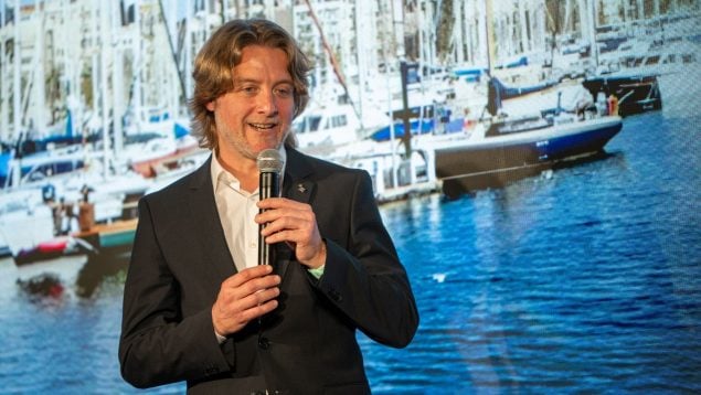 David Escudé, concejal de Deportes del Ayuntamiento de Barcelona, en la presentación de la salida del próximo Tour de Francia