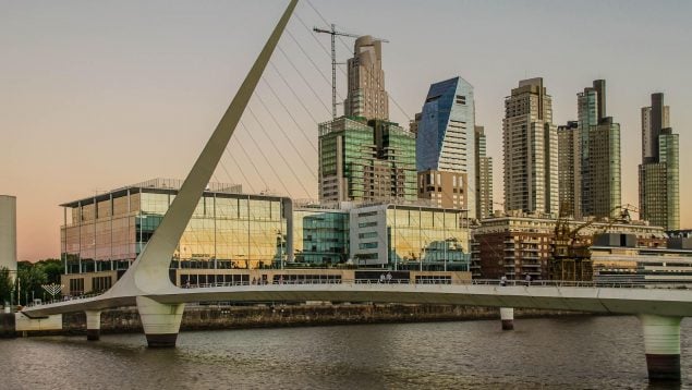 País extranjero con más españoles según el INE, por qué emigrar a Argentina, españoles en Argentina, Argentina, mudarse a Argentina desde España.
