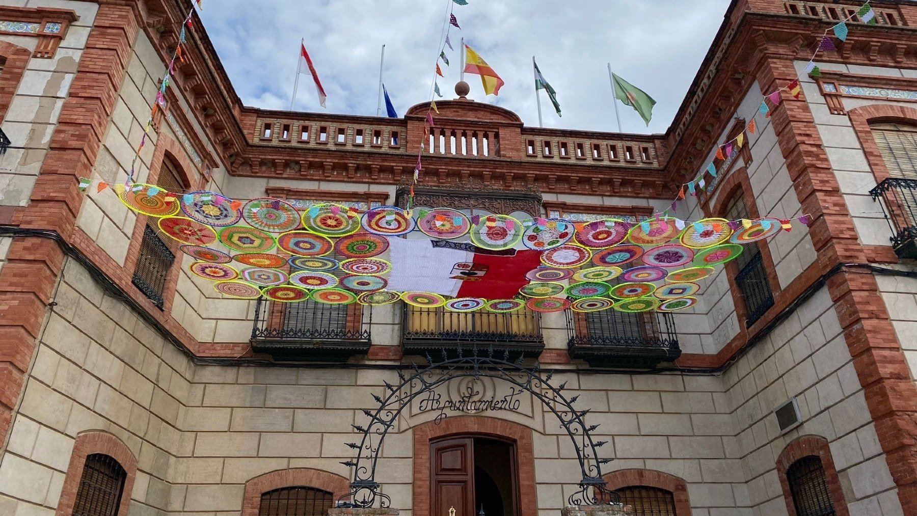 El PSOE andaluz pide expulsar a sus tres concejales en Lahiguera por una moción de censura contra IU
