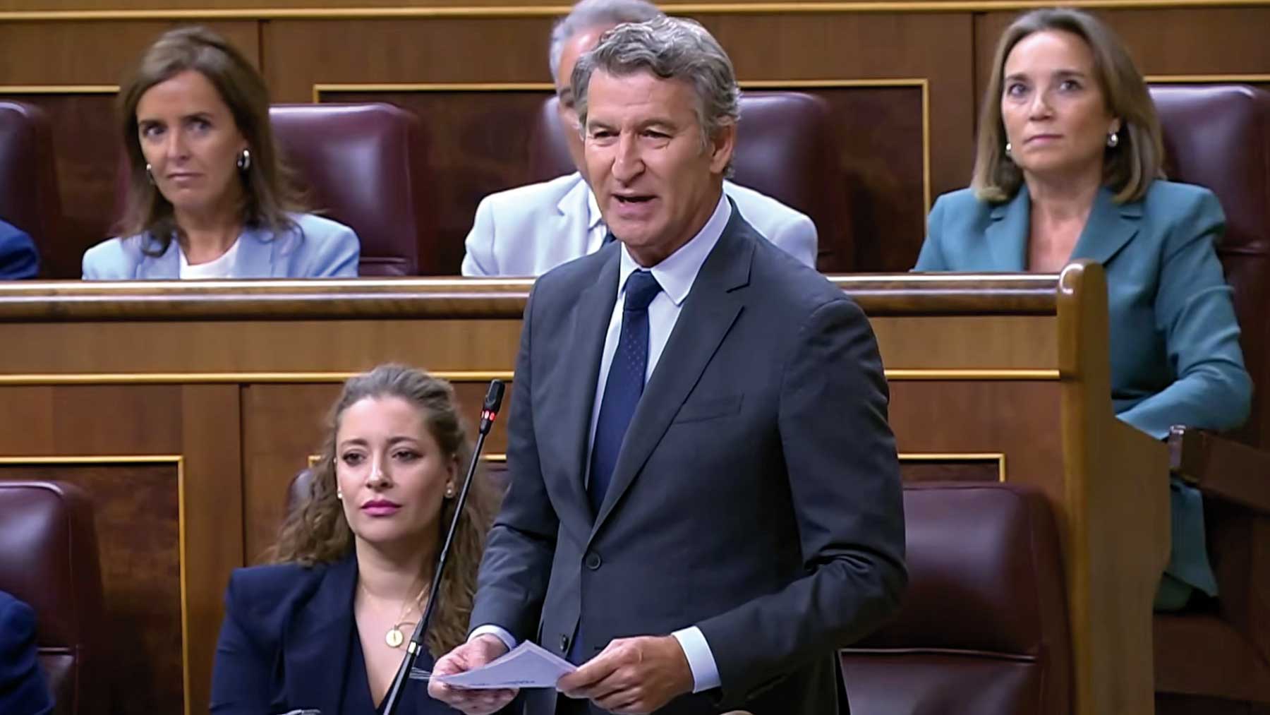 Feijóo denuncia una «pinza» entre Sánchez y Abascal y avisa que sólo con el PP habrá cambio