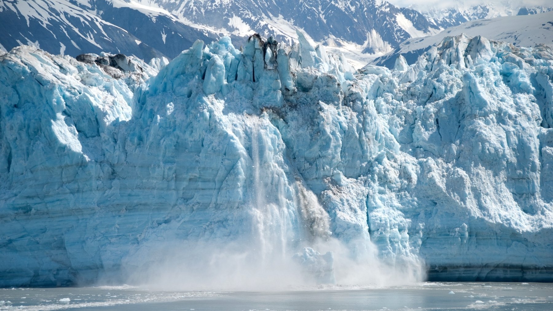 Hallazgo inédito de la NASA: se derrite un glaciar de Alaska y emerge una isla que llevaba miles de años oculta