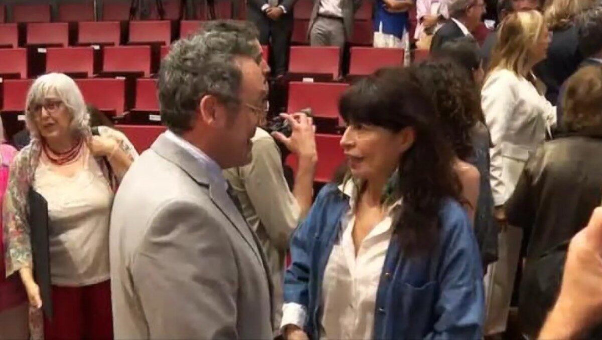 La Fiscalía destaca «gran cantidad de absoluciones» por las pulseras y la ministra lo minimiza: «El 1%»