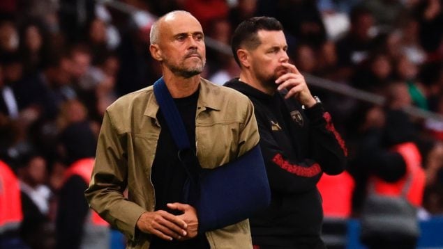 La ‘innovadora’ estrategia de Luis Enrique viendo el partido desde la grada ya se hacia hace 40 años