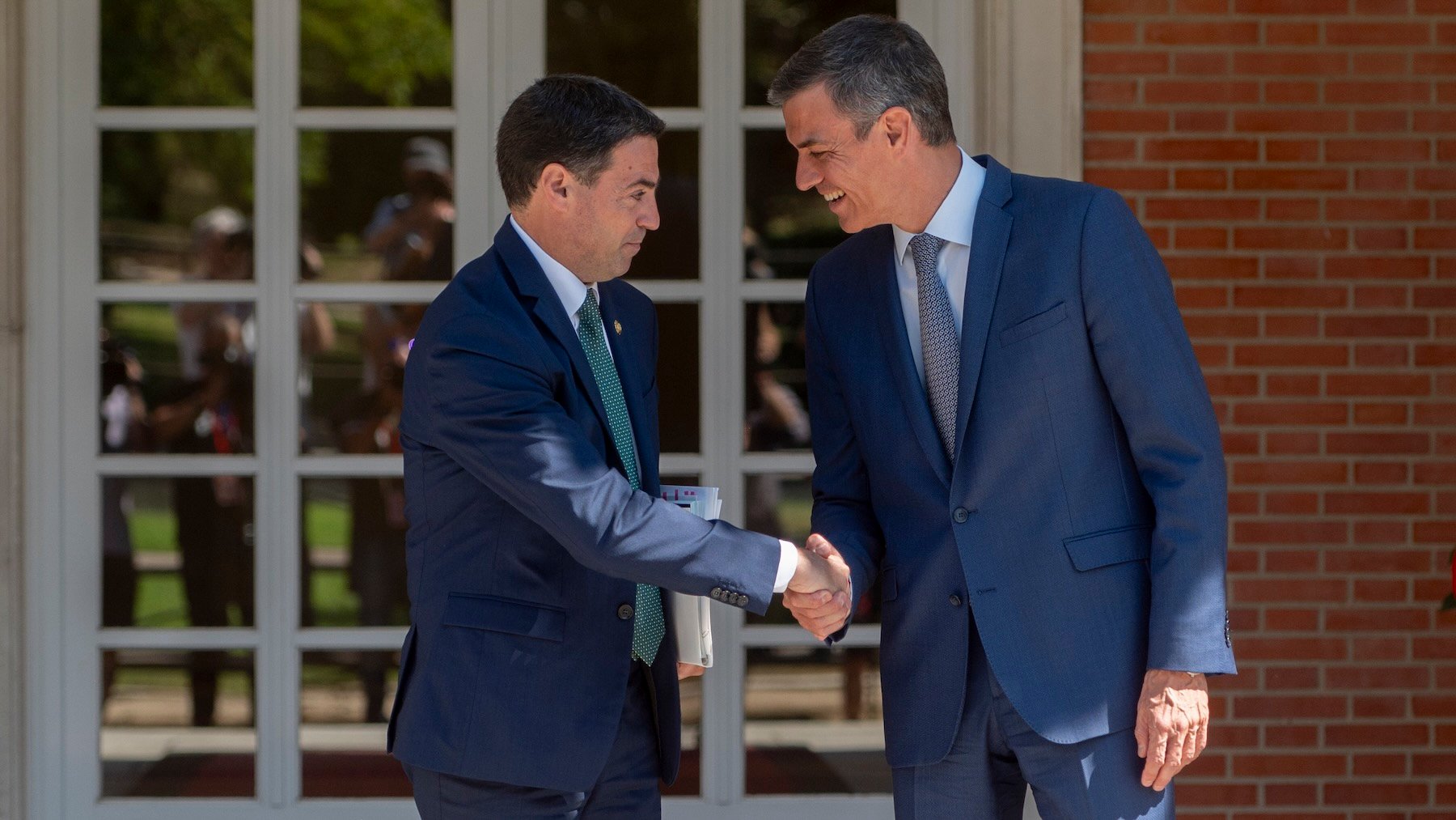 PSOE y PNV ofrecen a Bildu pactar «un proyecto de país» para Euskadi