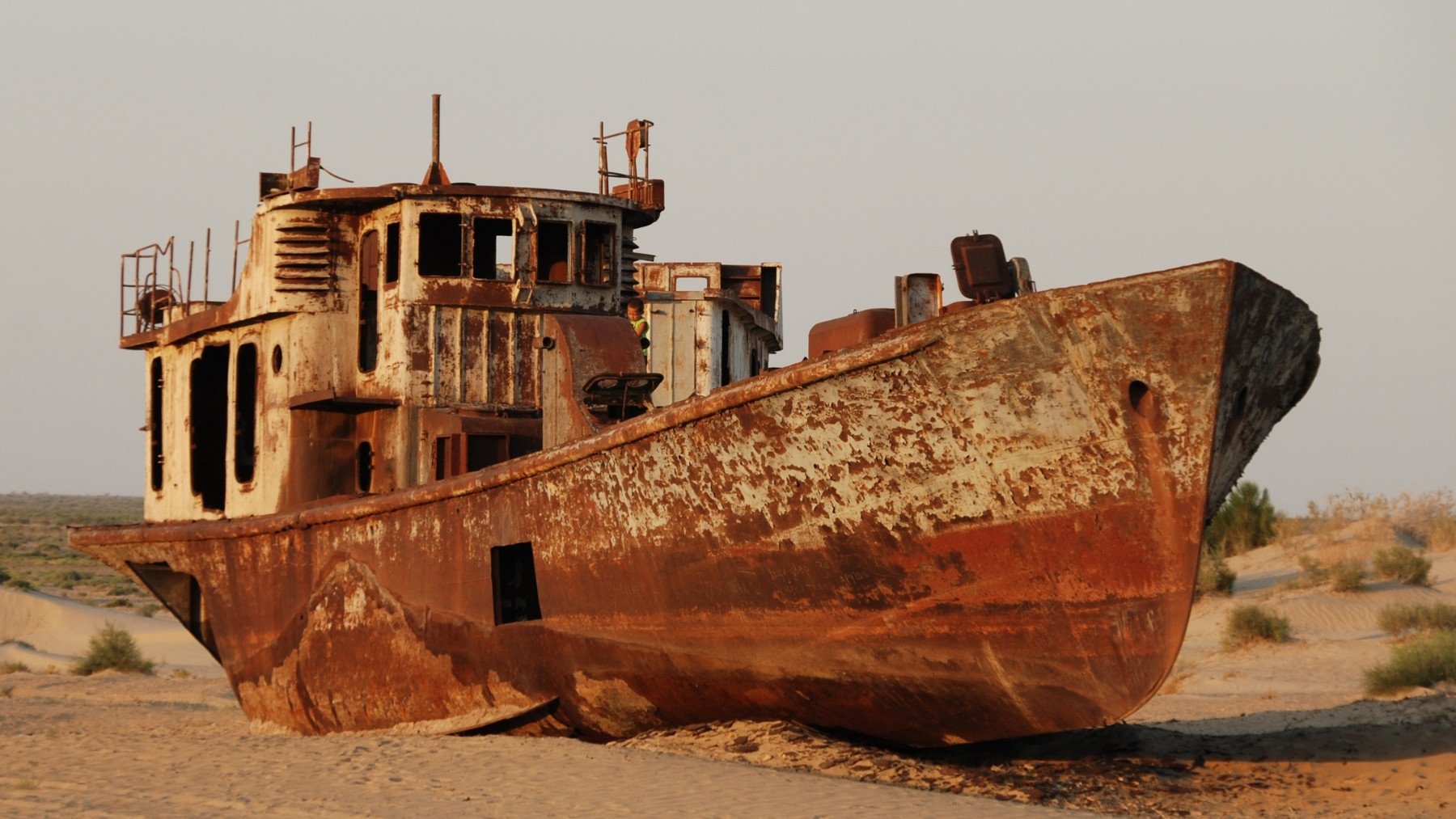 Gran preocupación entre los expertos: la historia del mar que se convirtió en desierto es el aviso de lo que está por llegar