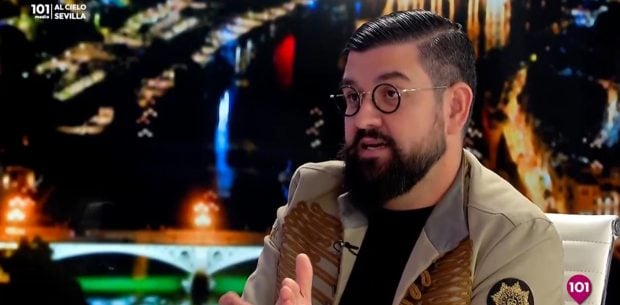 Manu Sánchez en una entrevista (101TV Sevilla).