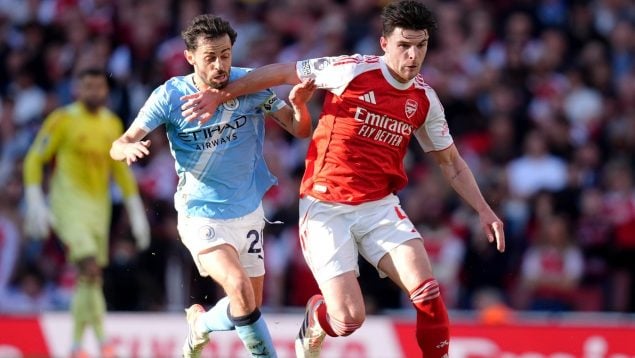 Bernardo Silva y Declan Rice, en el Arsenal-City. (Europa Press)