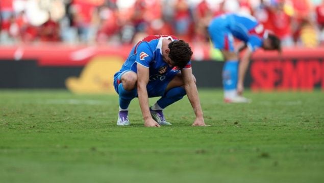 Julián Álvarez, tras fallar el penalti. (LaLiga)