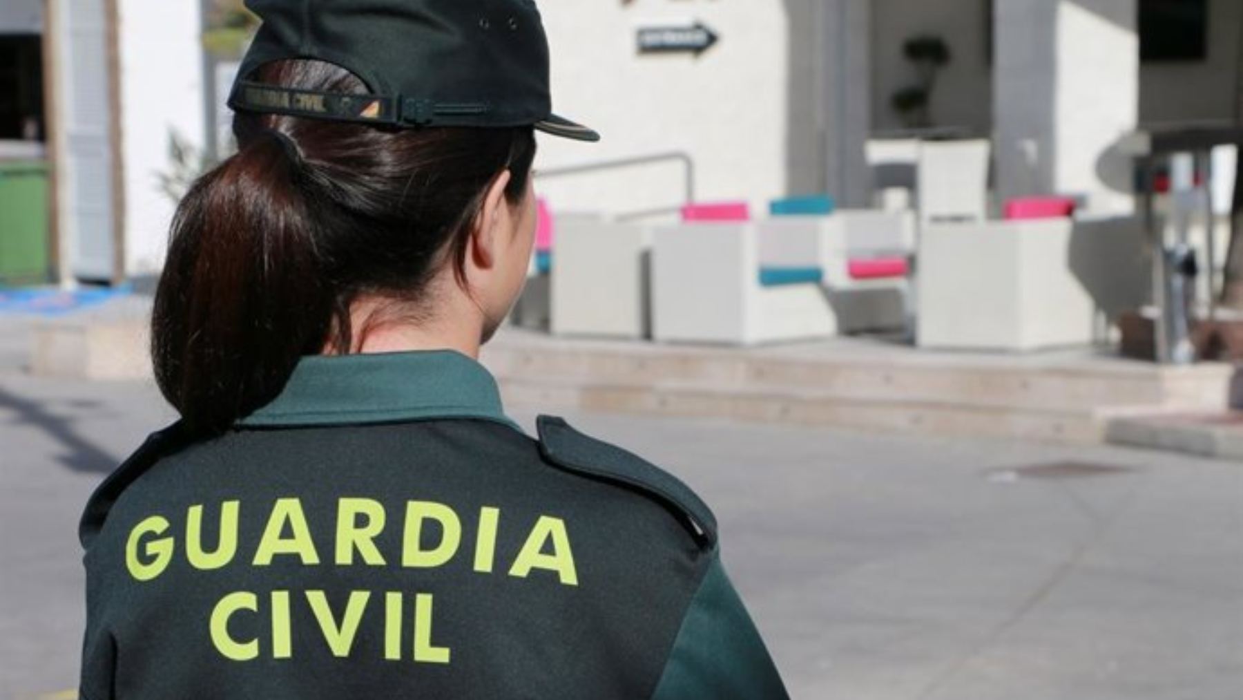 Un tren arrolla a una vaca y la Guardia Civil halla el cadáver de un hombre en las vías tras el accidente