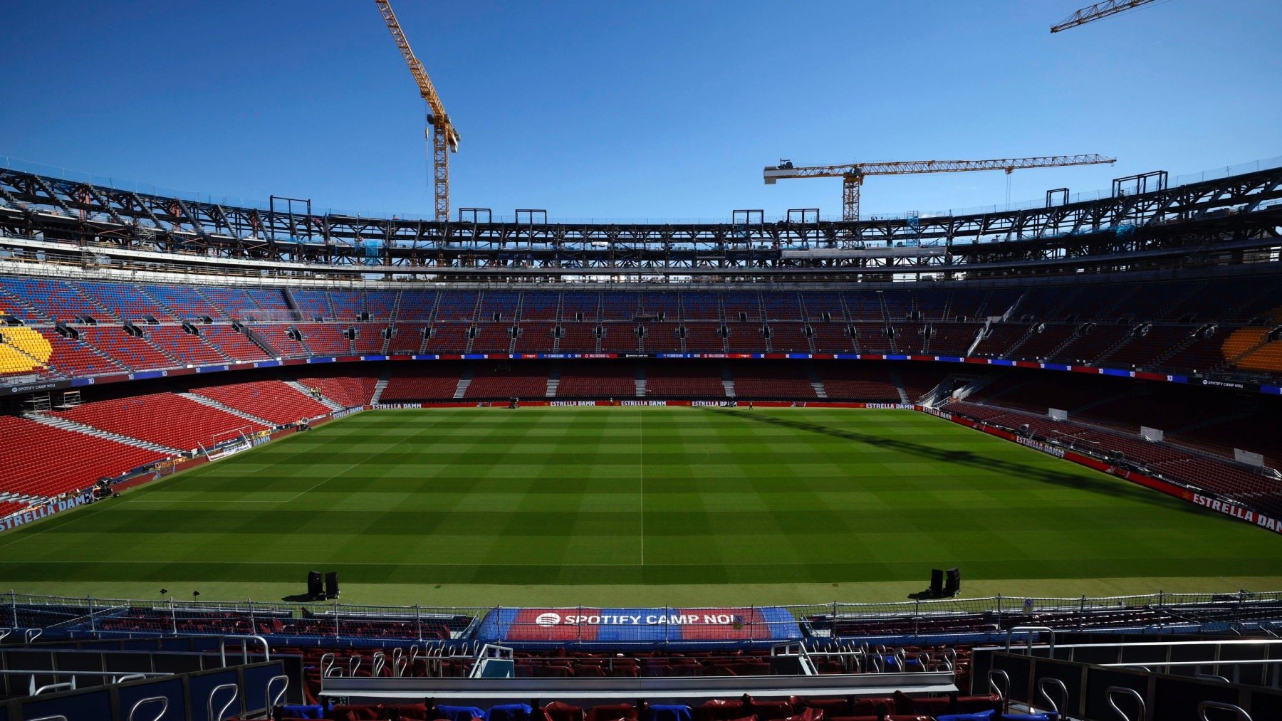 Así luce el Camp Nou hoy. (EFE)