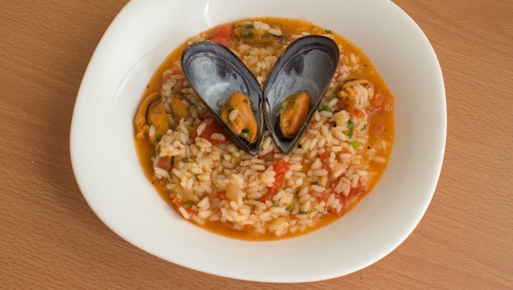 Arroz con mejillones de Arguiñano: una receta marinera deliciosa