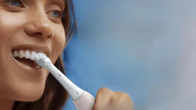 Cepillo de dientes eléctrico Oral-B iO 2