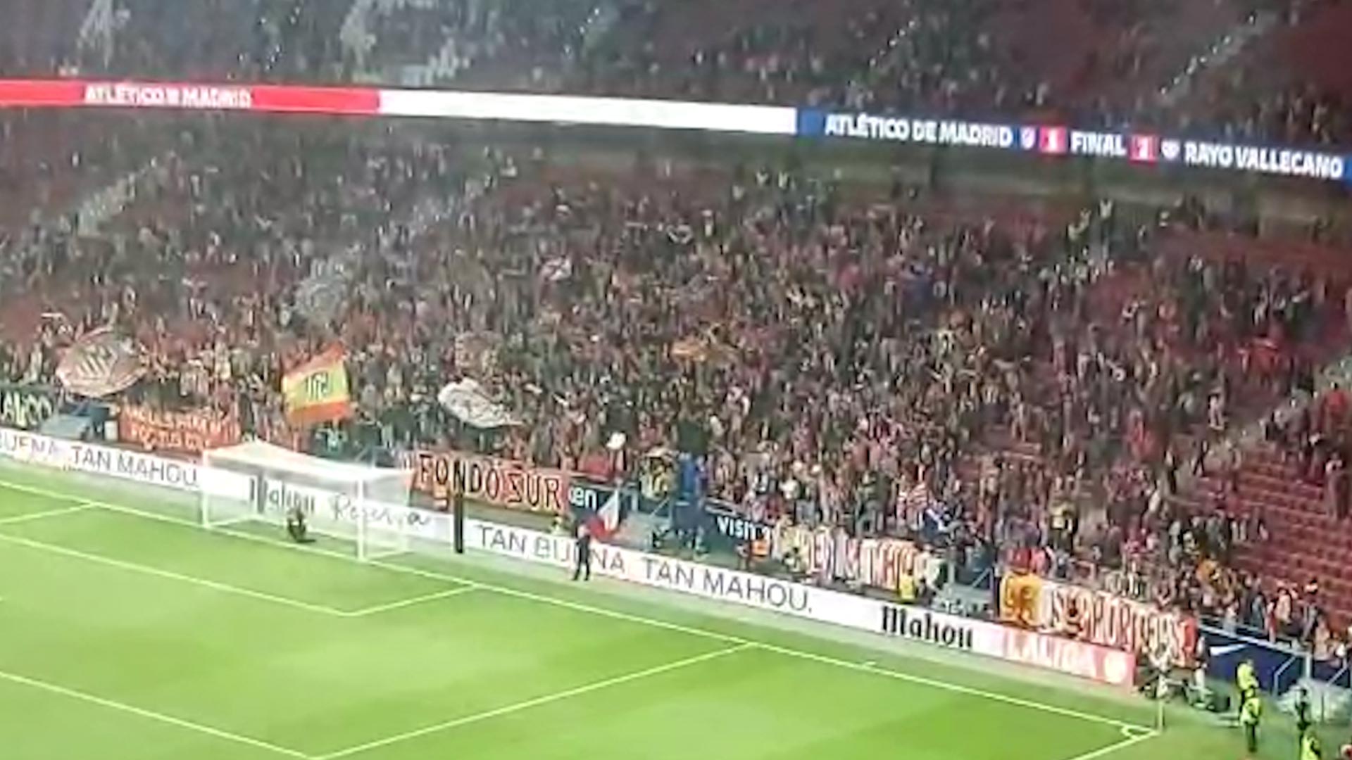 La afición del Atlético ya juega el derbi: «Que se enteren los vikingos quién manda en la capital»