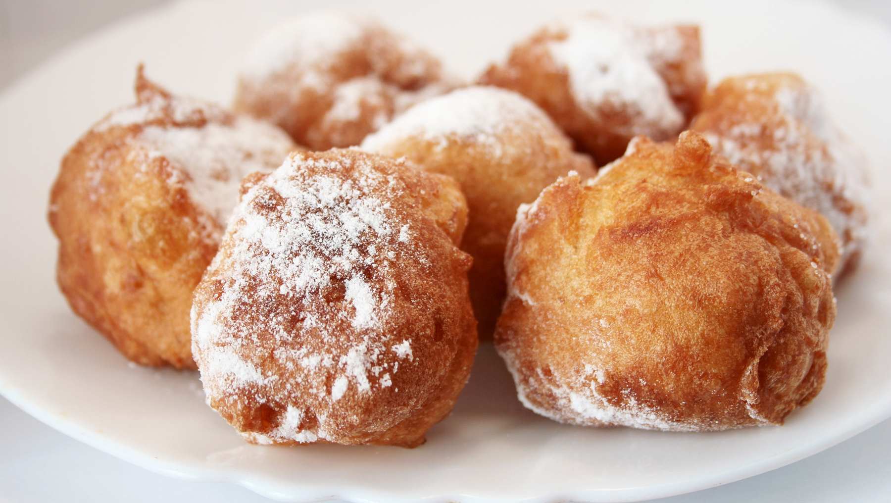 Buñuelos de viento de Arguiñano: esponjosos y crujientes para cualquier ocasión