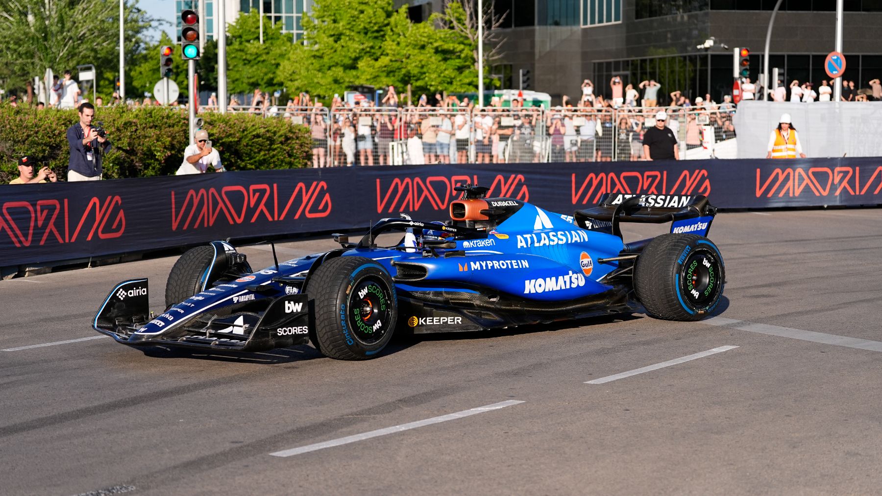 Carlos Sainz rueda en una exhibición en el futuro circuito de Madrid. (EP)