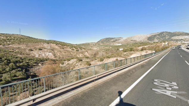 Muere un ladrón que huía de la Guardia Civil al despeñarse por un barranco de Granada tras un atraco