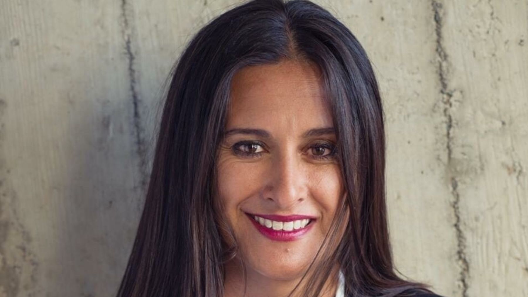 Muere la escritora y ex diputada Dulce Xerach a los 56 años