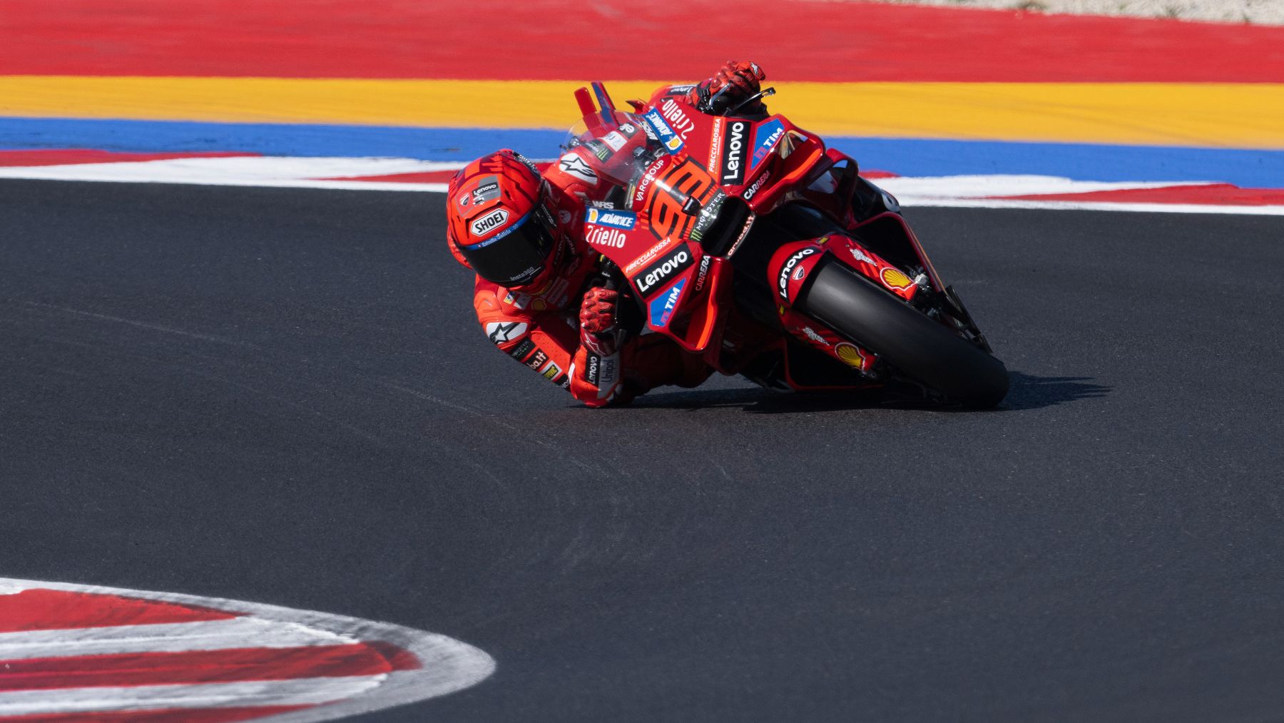 Marc Márquez sufre para entrar en la Q2 en Japón y Álex pasará por la Q1