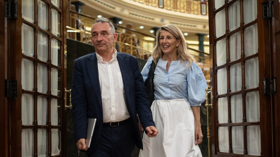 Yolanda Díaz tachó de genocida a la empresa israelí que fabricó los cañones del buque que escolta a Colau