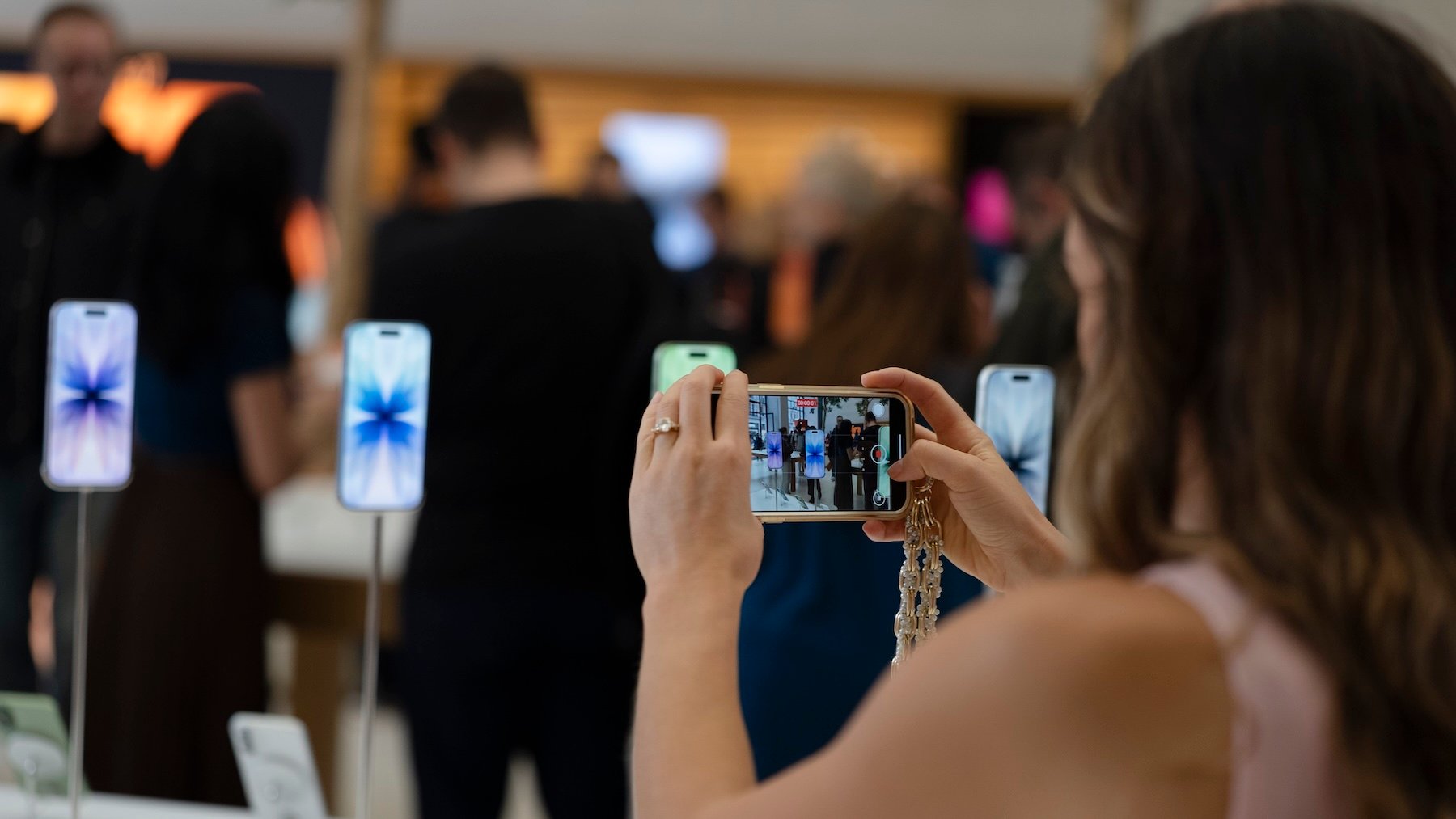 Cómo activar la cámara dual en los nuevos iPhone 17